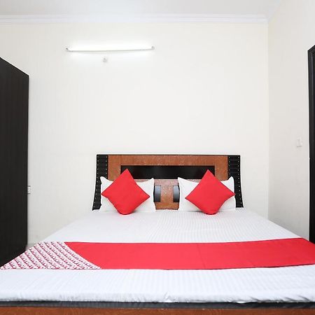 Oyo 40446 Yas Residency Aligarh Exterior photo