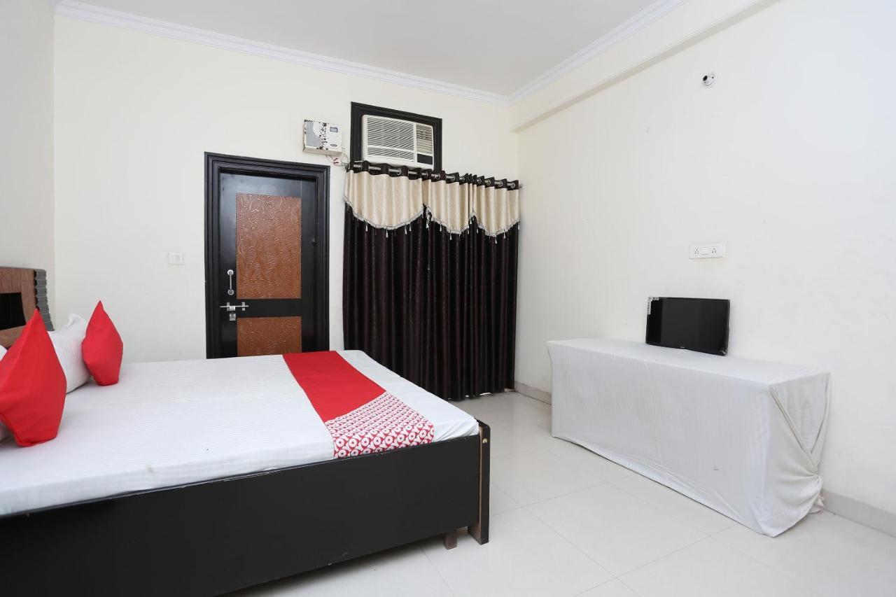 Oyo 40446 Yas Residency Aligarh Exterior photo