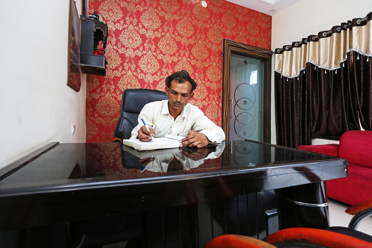 Oyo 40446 Yas Residency Aligarh Exterior photo