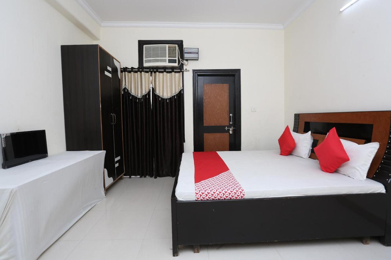Oyo 40446 Yas Residency Aligarh Exterior photo